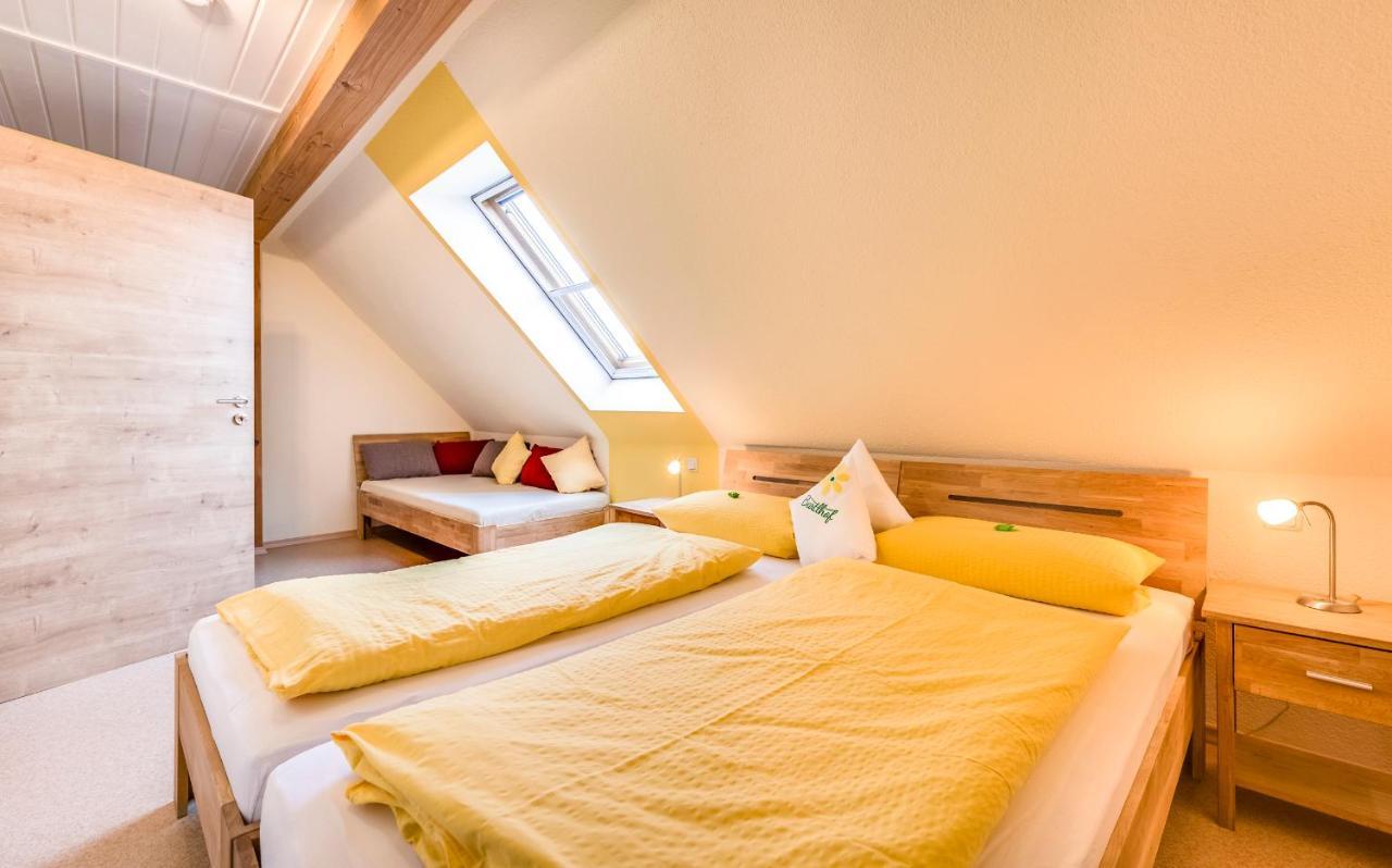 Bartlhof-Ferienwohnungen-Zimmer Burglengenfeld Zewnętrze zdjęcie