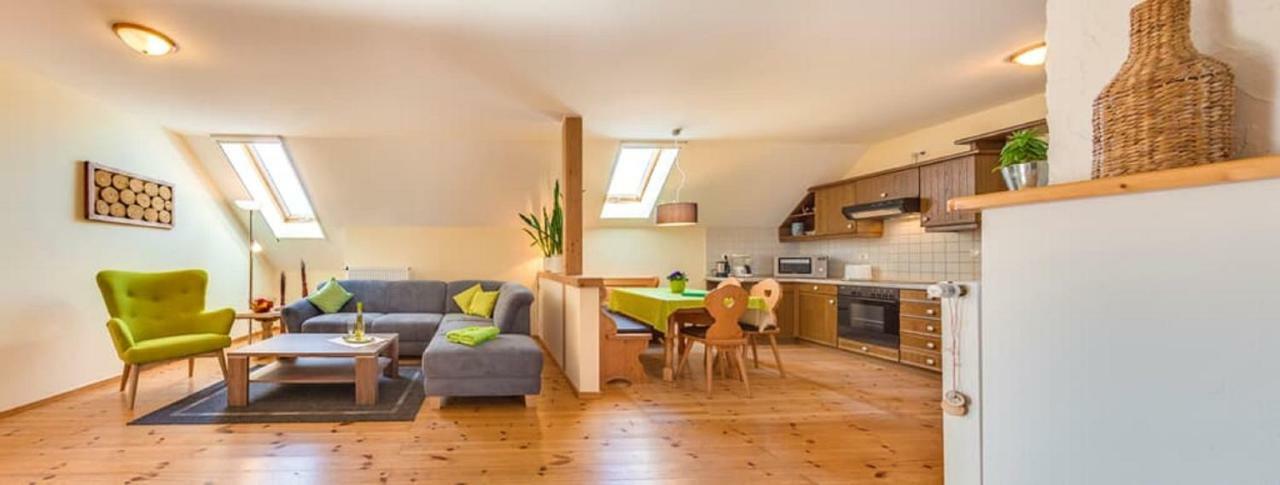 Bartlhof-Ferienwohnungen-Zimmer Burglengenfeld Zewnętrze zdjęcie