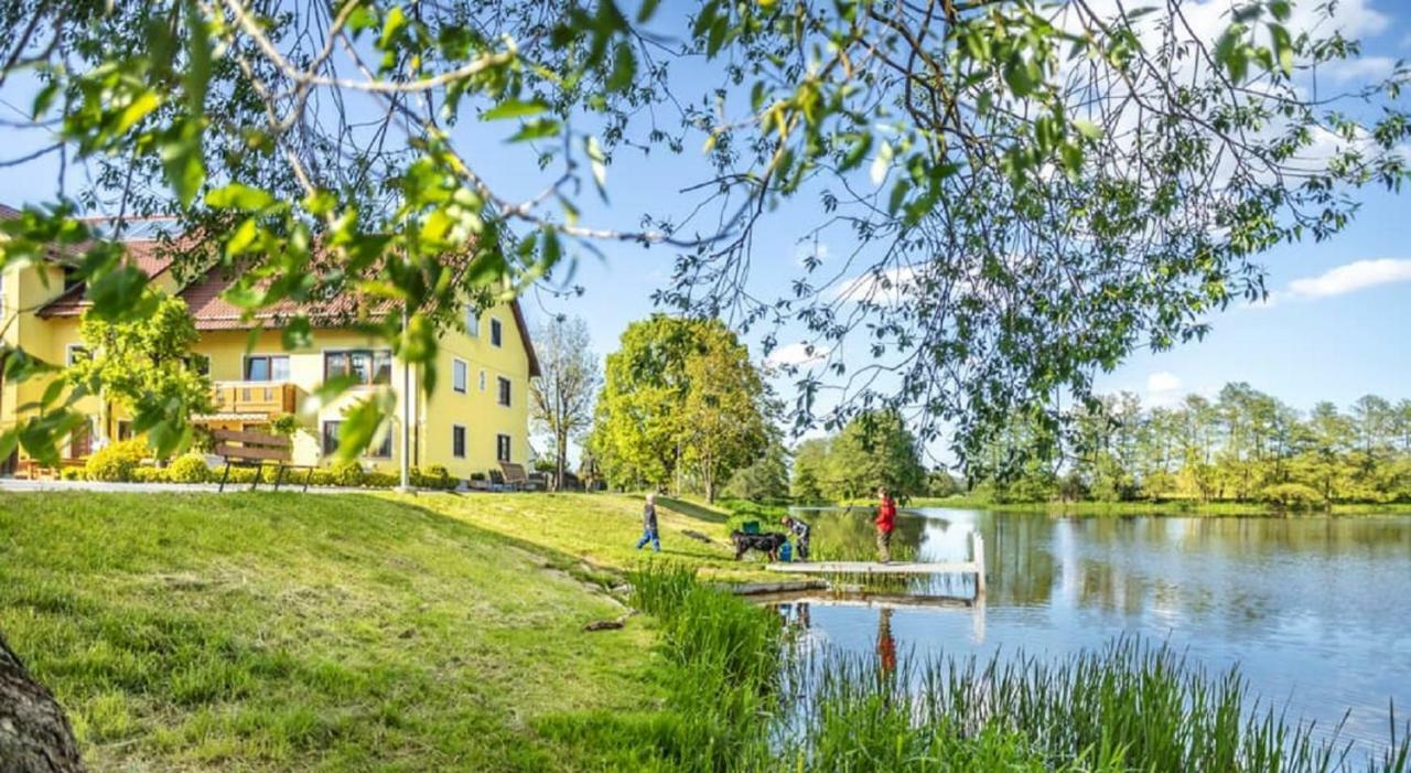Bartlhof-Ferienwohnungen-Zimmer Burglengenfeld Zewnętrze zdjęcie